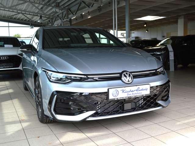 VW Golf VIII  1.5 TSI R-Line Black Style LED 18" ACC