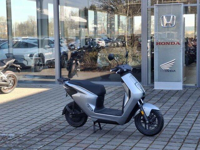 Honda EM 1 ELEKTRO INKL. AKKU & LADEGERÄT 