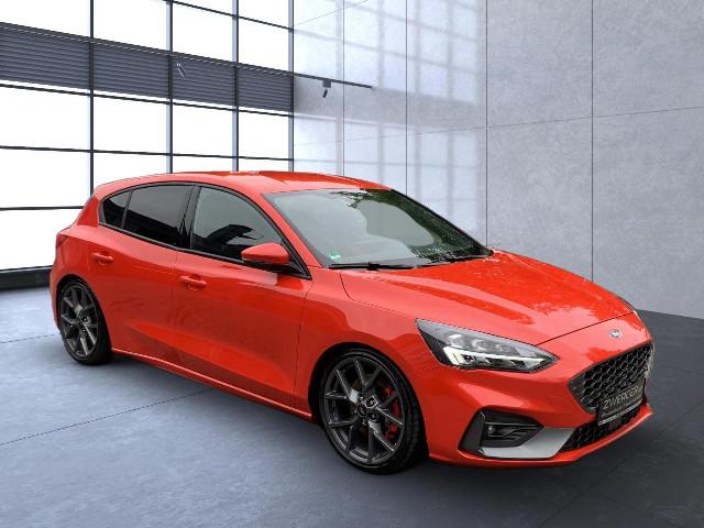 Ford Focus  ST mit Styling-Paket Navi Tempomat LED Kamer