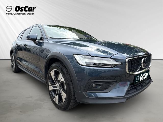 Volvo V60  B5 Benzin AWD Cross Country Ultimate AHK Park-P. 360 Akustikglas