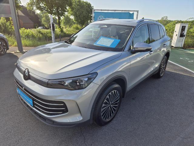 VW Tiguan  2.0 TDI Elegance AHK PANO HarmanKardon ACC