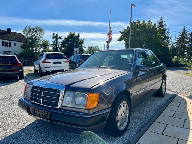 Mercedes-Benz E 250  D Baureihe 124 Limousine Diesel AHK