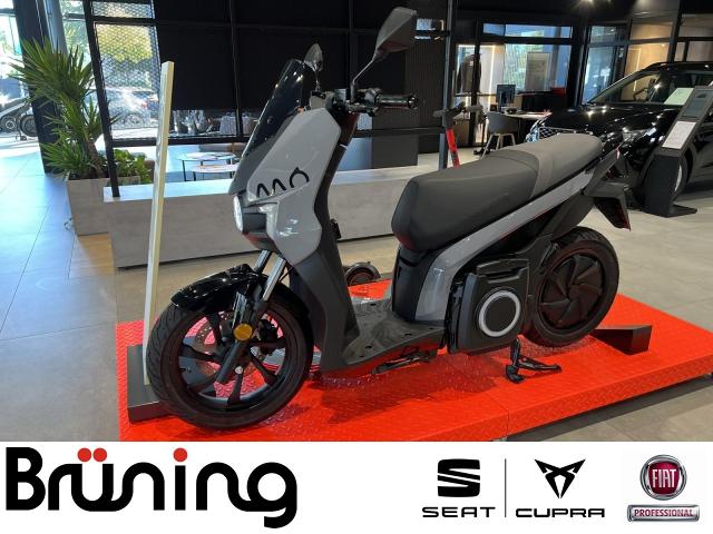 Seat MO 50 in Barcelona Grey 